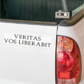 Veritas Vos Liberabit バンパーステッカー (トラック上)