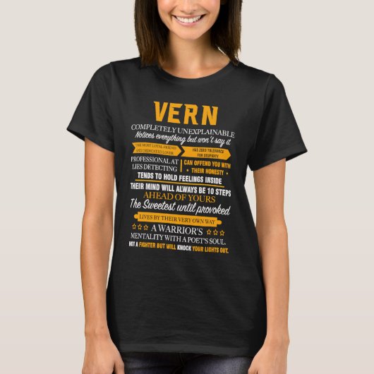 VERN completely unexplainable family christmas Tシャツ (正面)
