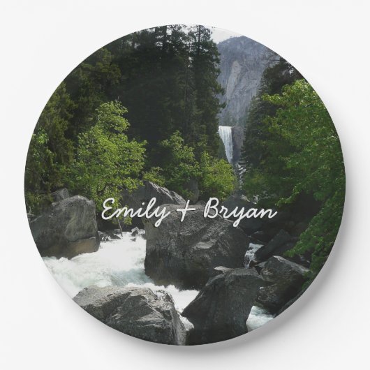 Vernal滝インザディスタンスYosemite ペーパープレート (正面)