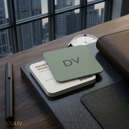 Vertical Minimal Modern QR Code | Professional スクエア名刺