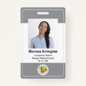 Vertical Neutral Gray Photo Name Tag バッジ (正面)