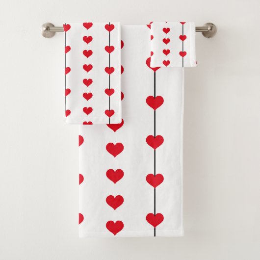 Vertical Red Heart Columns on White バスタオルセット (インサイチュ)