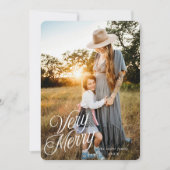 Very Merry Elegant Script Vertical Two Photo  シーズンカード (正面)