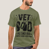 Vet Bod Funny Dad Bod Veteran Day Humor Gift Tシャツ (正面)