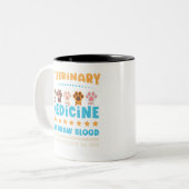 Vet Tech獣医おもしろいが血を引く ツートーンマグカップ (正面左)