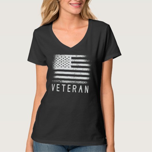 Veteran Veterans Patriot Military Independence Day Tシャツ (正面)