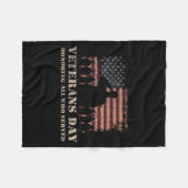 Veterans Day Honoring All Who Served Patriotic Fla フリースブランケット (正面(横))