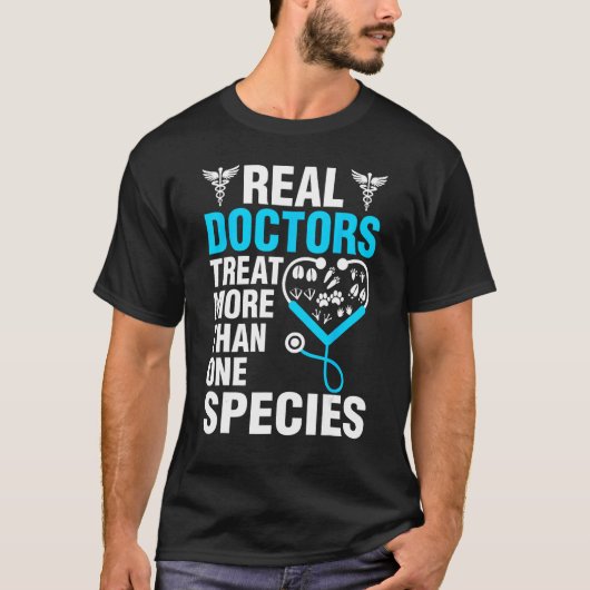 Veterinary Doctor Medical School Students Doctors  Tシャツ (正面)
