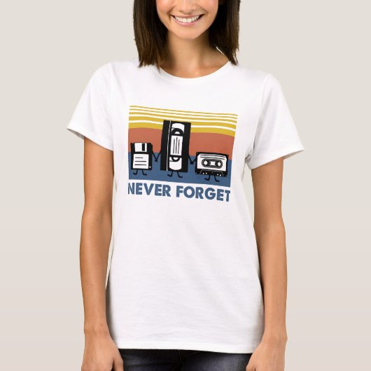 VHS Never Forget Cassette Tape 80s Retro Tシャツ (正面)