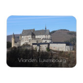 Vianden Castle Winter View，ルクセンブルク マグネット (横)