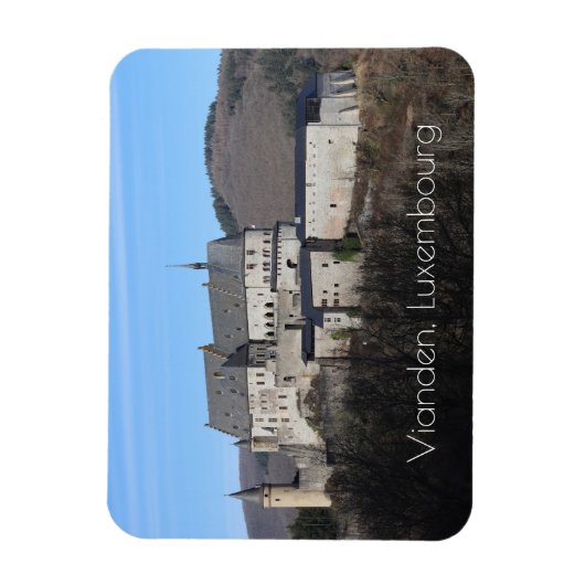Vianden Castle Winter View，ルクセンブルク マグネット (縦)