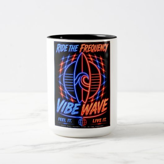 Vibe Wave Neon Surf Poster – Retro Synthwave Aesth ツートーンマグカップ (中央)