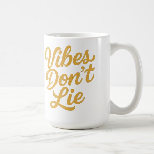 Vibes Don’t Lie – Stylish Retro Script Typography コーヒーマグカップ (右)