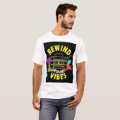 Vibes Teeを巻き戻す Tシャツ (正面フル)