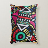 Vibrant Afro-Centric Geometric Pattern – Bold Trib アクセントクッション (正面(垂直))