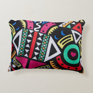 Vibrant Afro-Centric Geometric Pattern – Bold Trib アクセントクッション