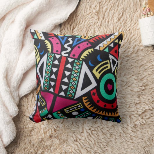 Vibrant Afro-Centric Geometric Pattern – Bold Trib クッション (ブランケット)