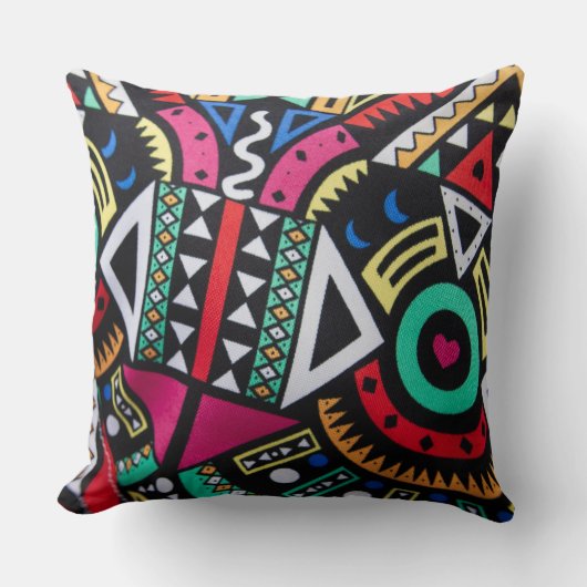Vibrant Afro-Centric Geometric Pattern – Bold Trib クッション (正面)
