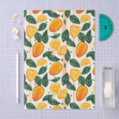 Vibrant Citrus Fruit Pattern with Green Leaves 薄葉紙 (クラフト)