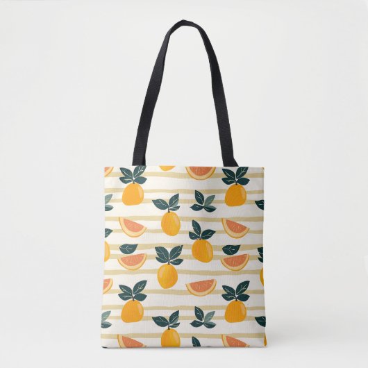 Vibrant Citrus Fruit Pattern with Green Leaves (4) トートバッグ (正面)