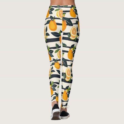 Vibrant Citrus Fruit Pattern with Green Leaves (5) レギンス (裏面)