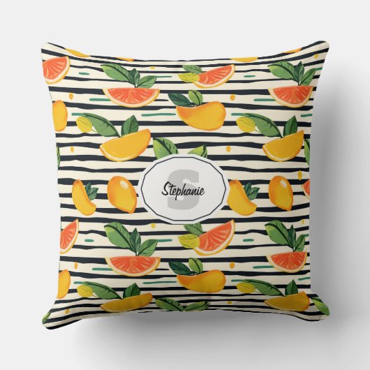 Vibrant Citrus Fruit Pattern with Green Leaves (6) クッション (裏面)
