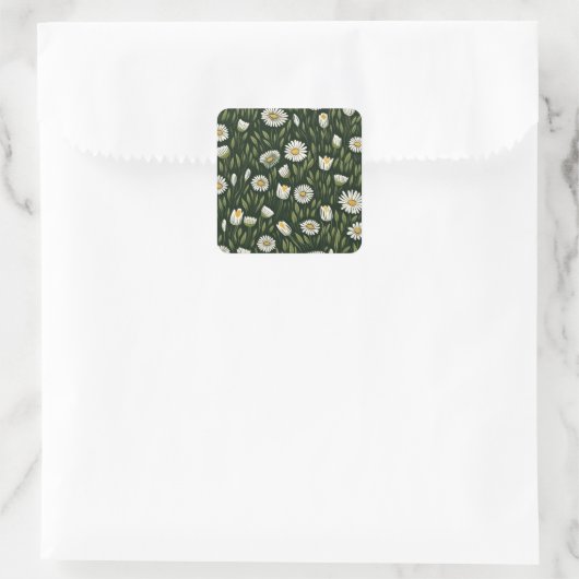 Vibrant Daisy Pattern with Lush Green Accents スクエアシール (バッグ)