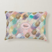 Vibrant Diagonal Brushstroke Pattern アクセントクッション (裏面)