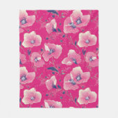 Vibrant Floral Pattern in Pink, White & Royal Blue フリースブランケット (正面)