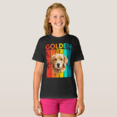 Vibrant Golden Retriever Retro Design Tシャツ (正面フル)