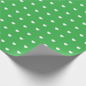 Vibrant Green and White Heart Pattern ラッピングペーパー (角)