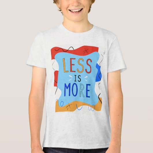 Vibrant "Less Is More" Abstract Graphic トライブレンドＴシャツ (正面)