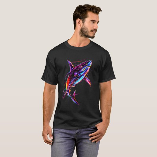Vibrant Neon Shark Modern Digital Ocean Tシャツ (正面フル)