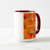 Vibrant orange daylily macro garden floral マグカップ (正面右)