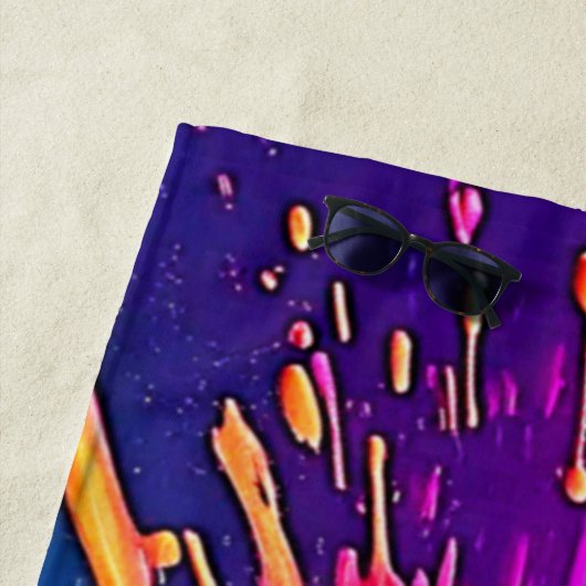 Vibrant Paint Burst Design ビーチタオル (インサイチュ)