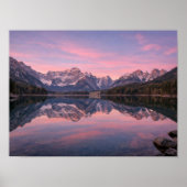 Vibrant Pink Sunset Mountain Lake Reflection ポスター (正面)