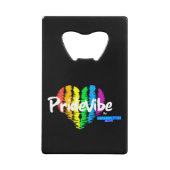 Vibrant PrideVibe: 虹色のハートが輝く クレジットカード栓抜き (正面)