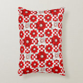 Vibrant Red And White Floral Pattern With Pearl アクセントクッション (正面(垂直))