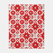 Vibrant Red And White Floral Pattern With Pearl フリースブランケット (正面)