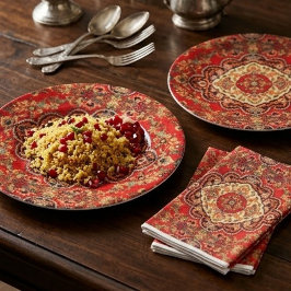 Vibrant Red Floral Medallion Persian Ornate ペーパープレート