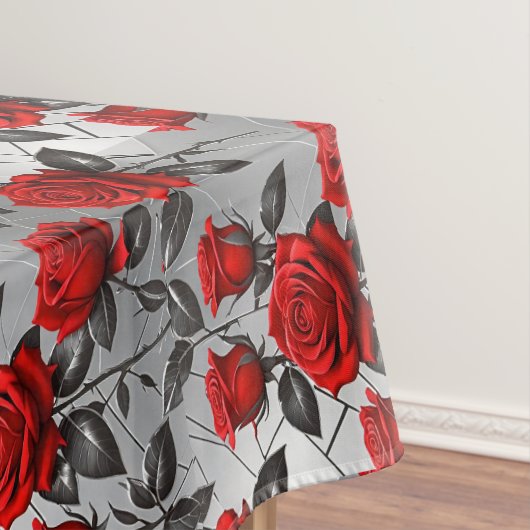 Vibrant Red Roses On A Metallic Silver Background  テーブルクロス (インサイチュ)