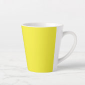 Vibrant Solid Yellow Background  カフェラテマグ (右)