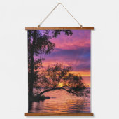Vibrant Sunset Over Tranquil Waters Wall Art 吊り下げ型タペストリー (正面)