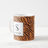 Vibrant Tiger Stripe Custom Initial Name Mug コーヒーマグカップ (正面左)