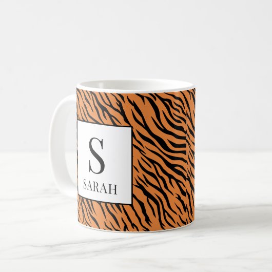 Vibrant Tiger Stripe Custom Initial Name Mug コーヒーマグカップ (正面左)