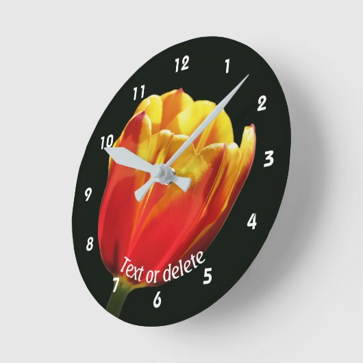 Vibrant Tulip Flower Personalized Round Clock ラウンド壁時計 (傾斜)