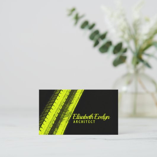 Vibrant Yellow Trails on Dark Canvas 名刺 (スタンド正面)