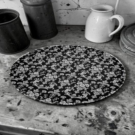 Victorian Black and White Damask Pattern カッティングボード