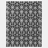 Victorian Black and White Damask Pattern フリースブランケット (正面)