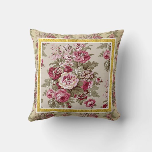 Victorian Rose Bouquet in Pinks, Reds, and Creams クッション (裏面)